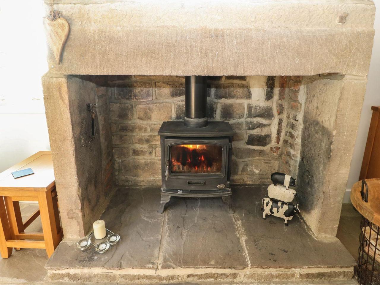 The Cottage, Beeston Hall Sowerby Bridge Exterior photo